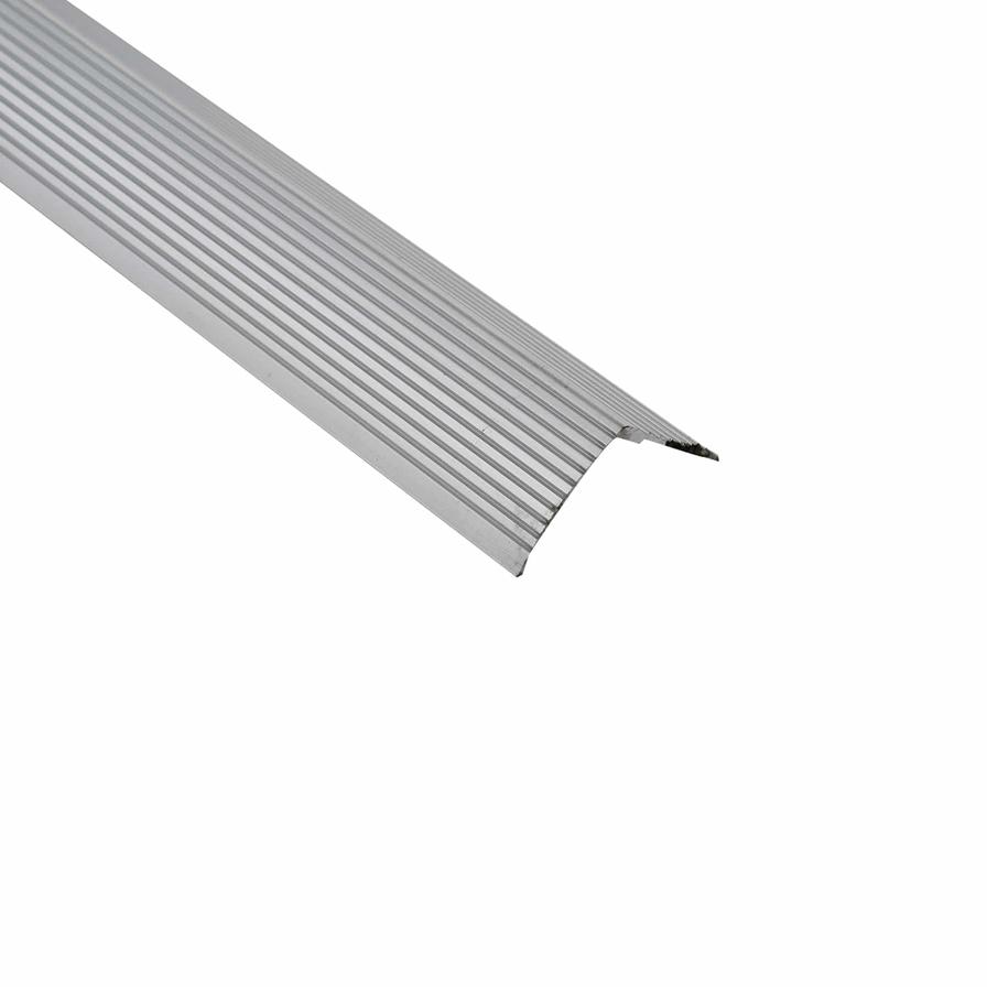 M-D Aluminum Fluted Stair Edging (91.44 cm)