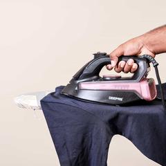 Geepas Ceramic Plate Steam Iron, GSI7791 (2400 W)
