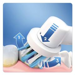 Oral-B Oxyjet Cleaning System + Pro 2000 Toothbrush