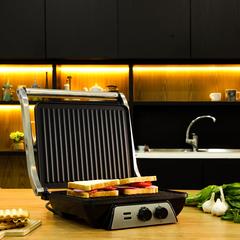 Olsenmark Super-Jumbo Grill Sandwich Maker, OMGM2441 (2000 W)