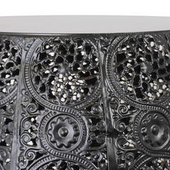 طاولة جانبية معدنية بزخارف مُخرمة هوم ديكو فاكتوري (34.20 × 34.70 × 38 سم)