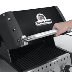 Broil King Baron 320 3-Burner Gas Grill