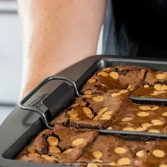 Chicago Metallic Slice Solutions Brownie Pan (3 Pc.)