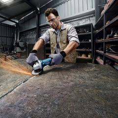 Bosch Professional Corded Angle Grinder, GWS 6700 (670 W, 11.5 cm)