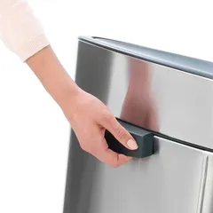 Brabantia Brilliant Steel Touch Bin (40 L)