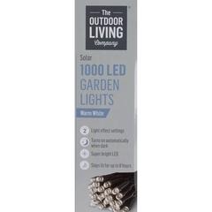 مصابيح حديقة 1000 LED تعمل بالطاقة الشمسية ذا آوت دور ليفينج كومباني (أبيض دافئ)