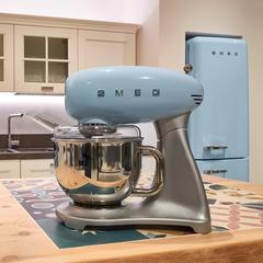 SMEG 50s Retro Style Stand Mixer, SMF02PBUK (800 W)