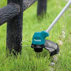 Makita Cordless Grass Trimmer + 12 V Li-Ion Batteries & Charger, UR100DWME