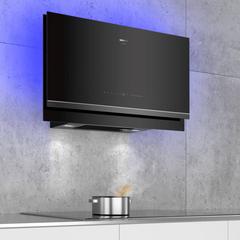 Siemens iQ700 Built-In Wall-Mounted Inclined Cooker Hood, LC97FVW69B (50 x 89 x 26.3 cm)