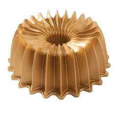 Nordic Ware Brilliance 10 Cup Bundt Pan (Gold)