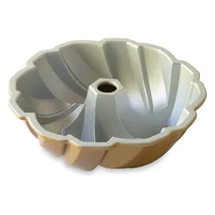 Nordic Ware 75th Anniversary Braided Bundt Pan (26.9 x 26.9 x 10.2 cm, Gold)