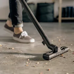مكنسة كهربائية سلكية للاستخدام الرطب والجاف كارتشر WD 4 (1000 واط)