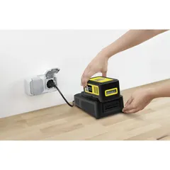 Karcher Exchangeable Battery Power W/Innovative Real Time Technology (18 V)