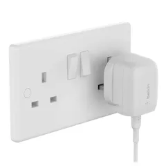 Belkin BoostCharge USB-C Wall Charger (20 W) + USB-C Cable W/Lightning Connector (1 m)