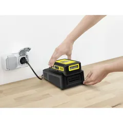 Karcher Fast Charger Battery Power (18 V, 2.5 Ah)