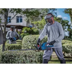 Bosch Professional Hedge Cutter W/Blower, x4ah Procore Battery, Charger (18V-60)