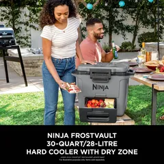 Ninja FrostVault Hard Cooler with Dry Zone (28 L)