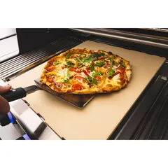 Broil King Imperial Regal Grilling Pizza Stone (43.18 x 5 x 51.44 cm, Yellow)