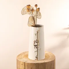 Otantik Liqaa Porcelain Flower Vase (Large, Beige & Gold)