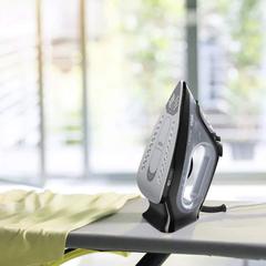 Braun TexStyle 3 Steam Iron, SI 3055 (2400 W)