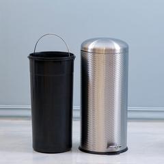 سلة مهملات ستانلس ستيل بغطاء فالكون دانوب هوم (30 لتر)