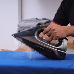 Olsenmark Ceramic Soleplate Corded/Cordless Steam Iron, OMSI1839 (2200 W)