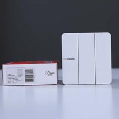 Milano 10A 3 Gang 2 Way Switch Wh Ps (3 x 3 cm)