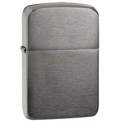 ولاعة زيبو مقاومة للرياح بتصميم مجسم 24096 1941 (أسود جليدي)