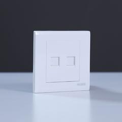 Milano Dual Data Outlet