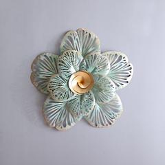 Danube Home Alayna Metal Ranunculus Japonicus Thunb Wall Decoration (65.4 x 9.5 x 64.1 cm)