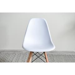 Pan Emirates Hits Plastic & Wood Dining Chair (47 x 50 x 83 cm)